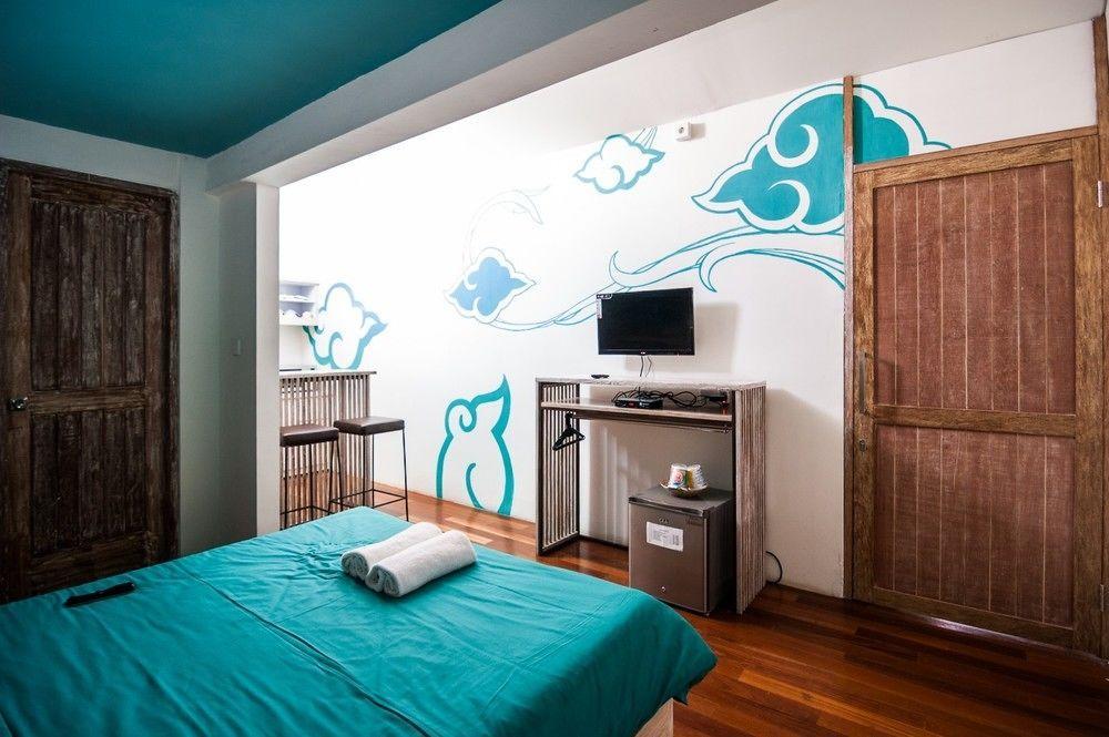 Nau Here Hostel Kuta  Bagian luar foto