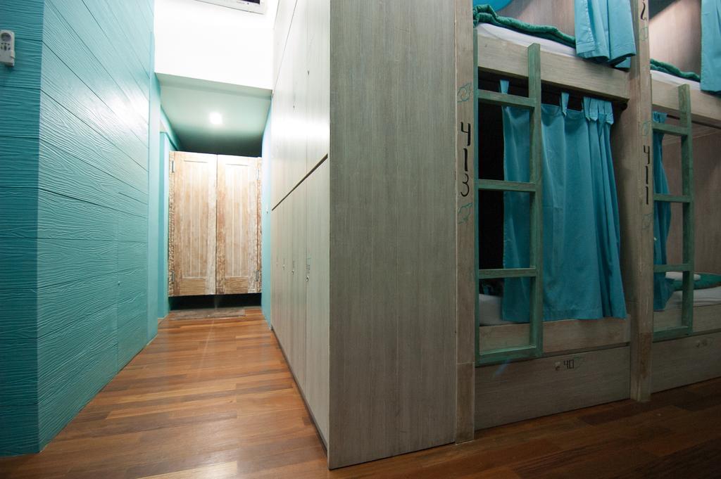 Nau Here Hostel Kuta  Bagian luar foto